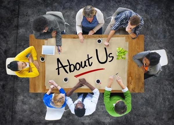 A team meeting around a table with 